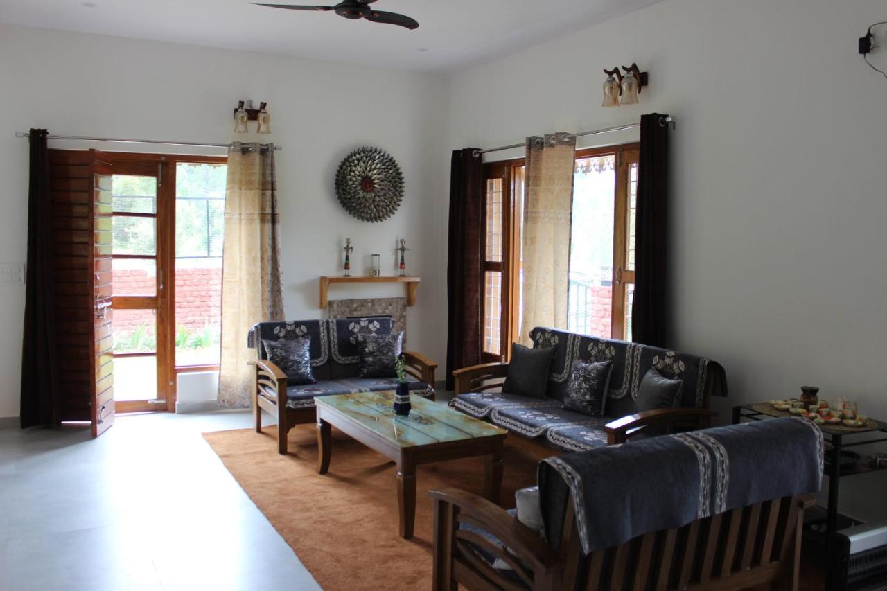 Winter Woods Cottages - 3-Bedroom Homestay Shitlakhet Eksteriør bilde